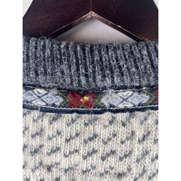 Vintage Chinook Sweater Adult Christmas Reindeer Wool Sweater Handmade - Picture 8 of 8